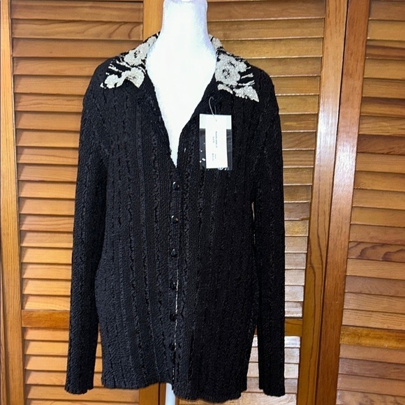 NWT Reversible Black Floral Crush Cardigan Size L/XL From The Seton Shop - Picture 7 of 12